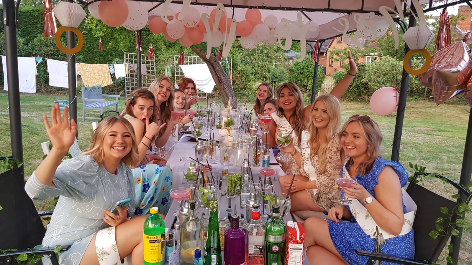 Tipsy Gin Tasting Group Photo